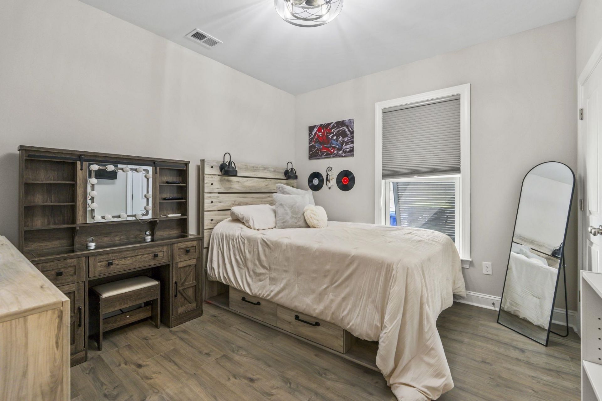 1037 Safe Haven Dr. Photo 26