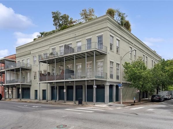 225 GIROD Street, Unit 302, New Orleans, LA 70130