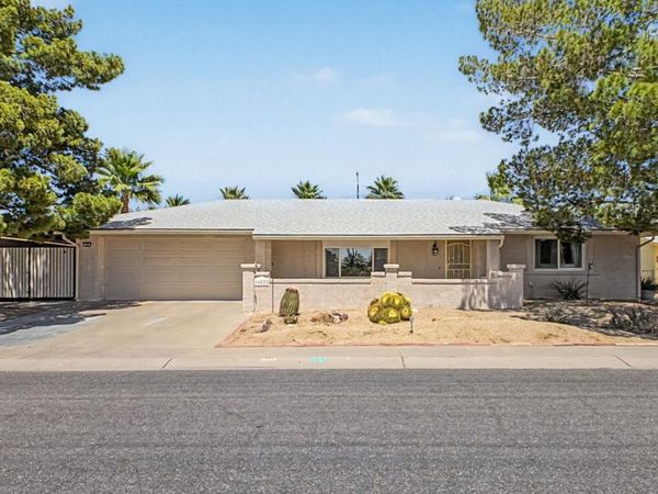 10822 W CAMPANA Drive, Sun City, AZ 85351