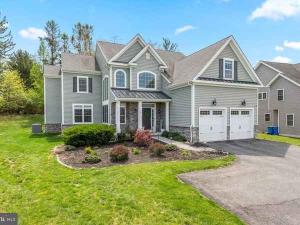 10 GIANA WAY, GLEN MILLS, PA 19342