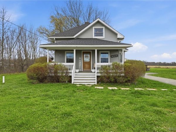 1934 Balmer Road , Ransomville, NY 14131