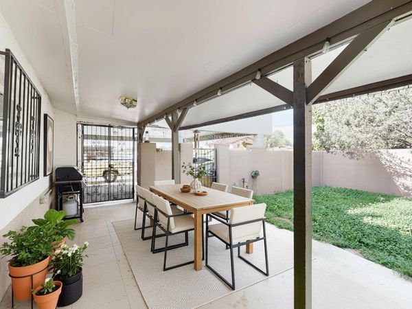 2374 Camino Meliton , Santa Fe, NM 87507