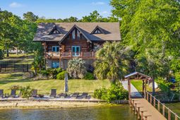 1537 Litzler Drive photo 4