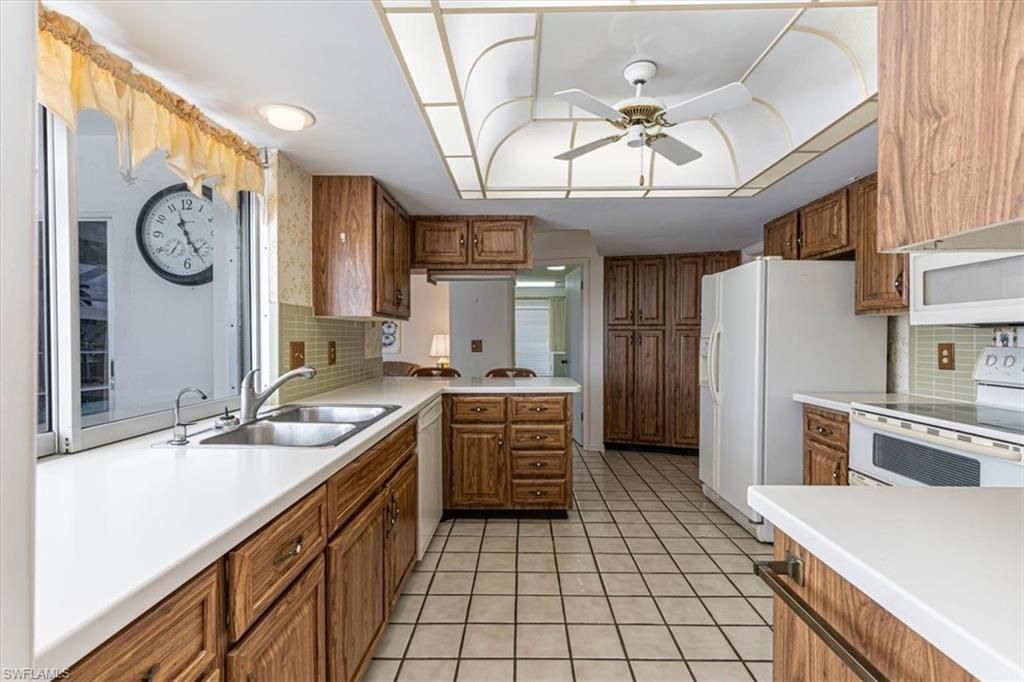 9841 Cypress Lake Dr, Fort Myers, FL 33919 Photo