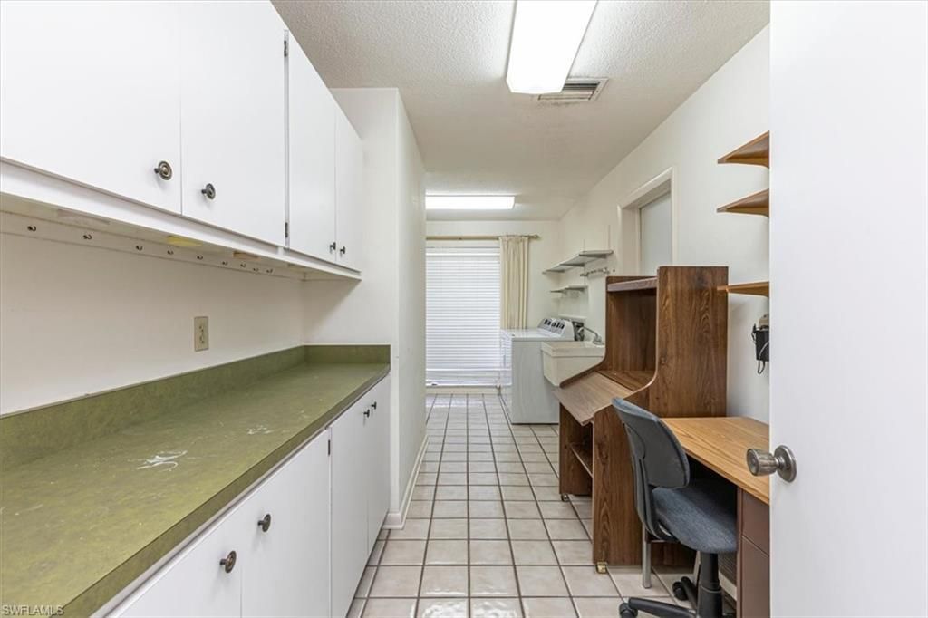9841 Cypress Lake Dr, Fort Myers, FL 33919 Photo