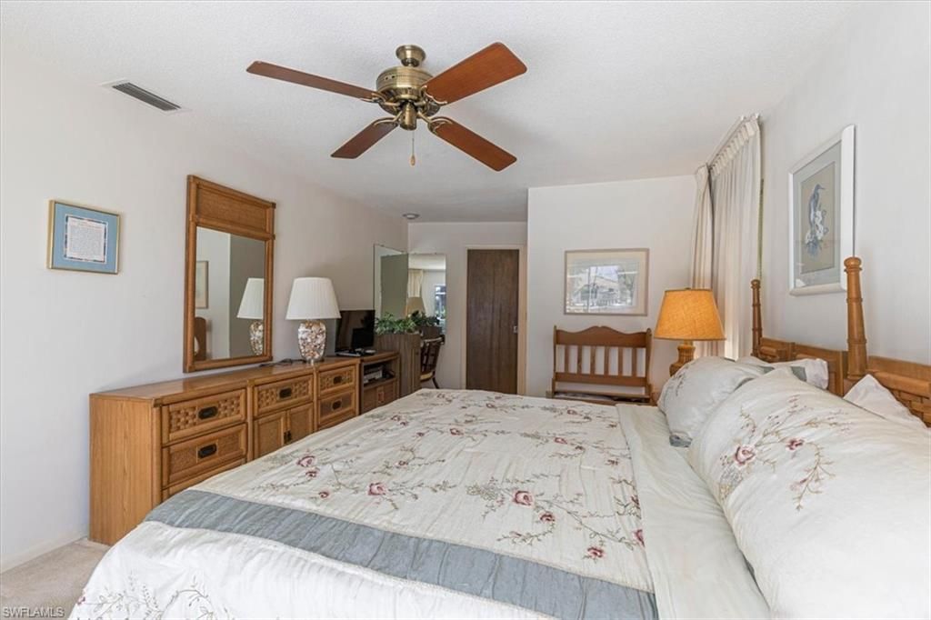 9841 Cypress Lake Dr, Fort Myers, FL 33919 Photo