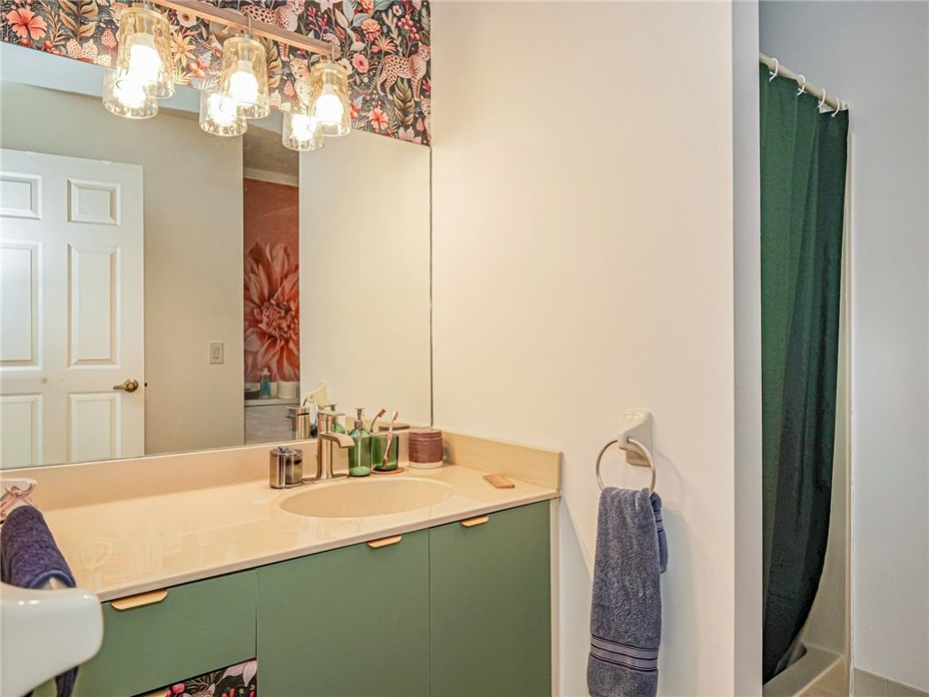 601 Centre Court Sw, Unit 101, Vero Beach, FL 32962 Photo