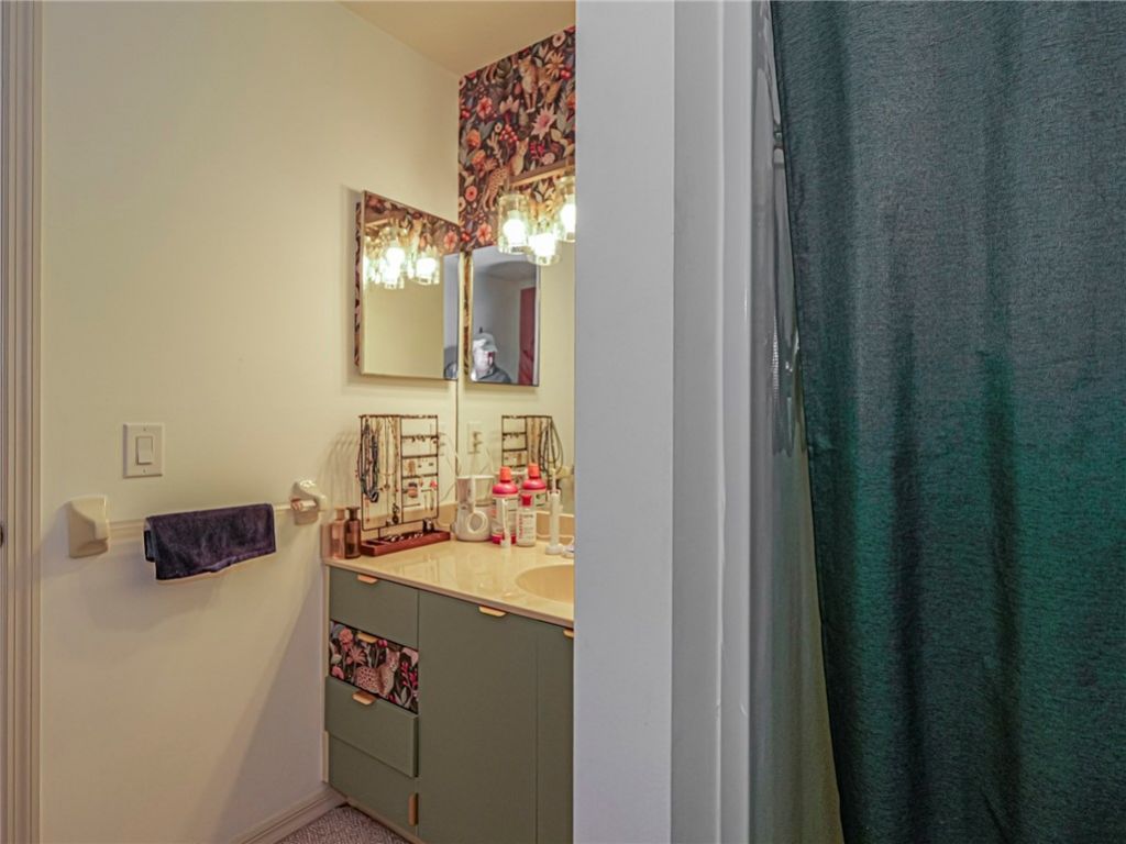 601 Centre Court Sw, Unit 101, Vero Beach, FL 32962 Photo