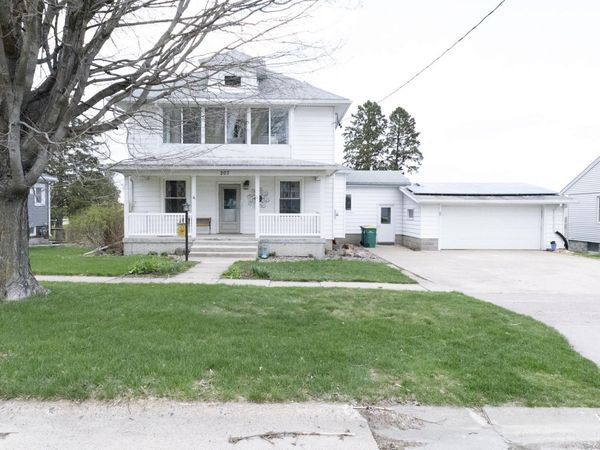207 Truman Street, Luana, IA 52156