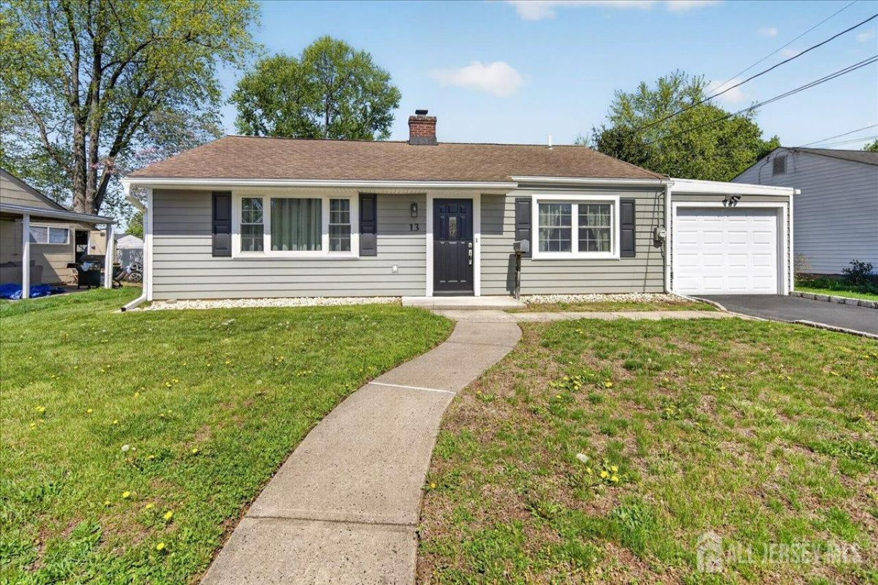 13 Comstock Road , Edison, NJ 08817 Main Photo