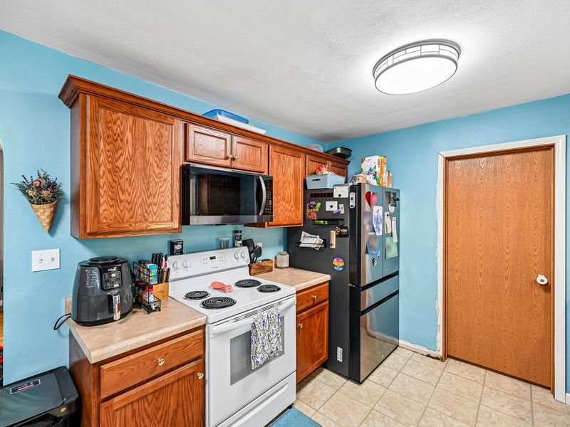 225 N Jefferson Avenue, Urbana, OH 43078 Photo 10