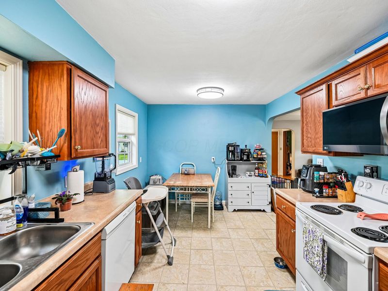 225 N Jefferson Avenue, Urbana, OH 43078 Photo 11
