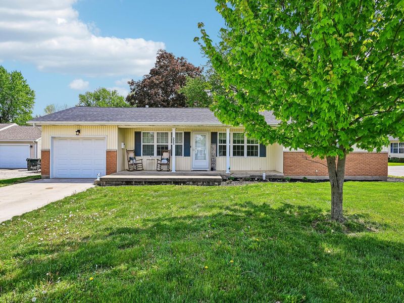 225 N Jefferson Avenue, Urbana, OH 43078 Photo 2