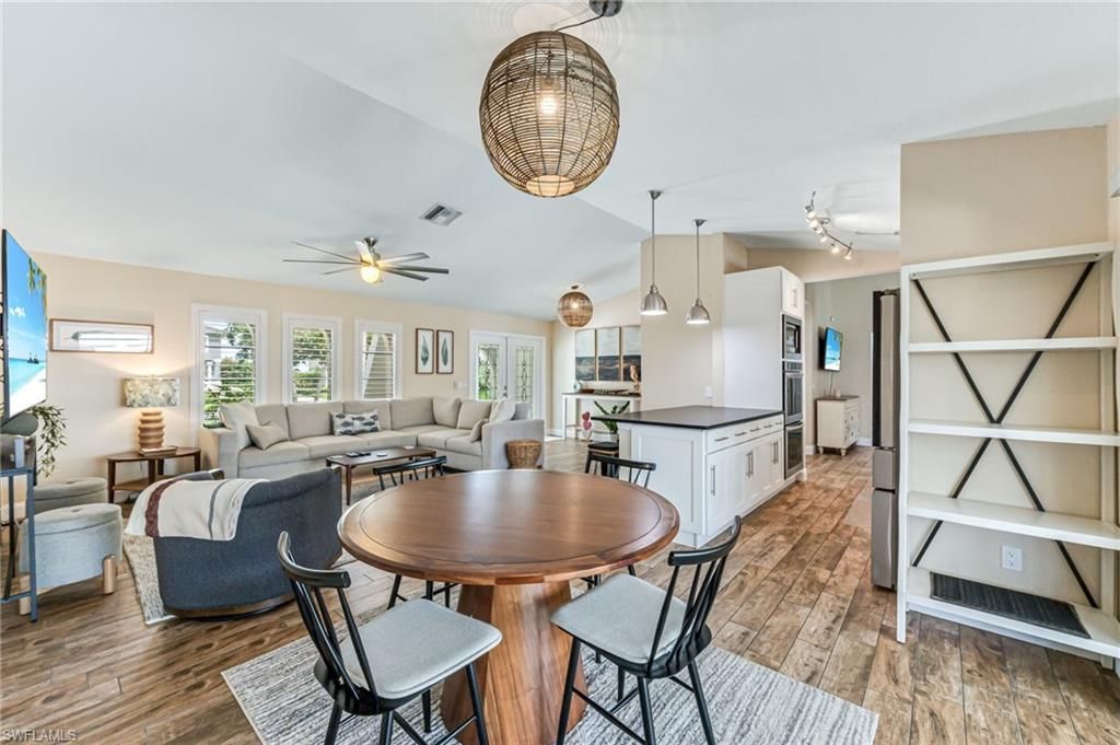 5630 Riverside Dr , Cape Coral, FL 33904 Photo