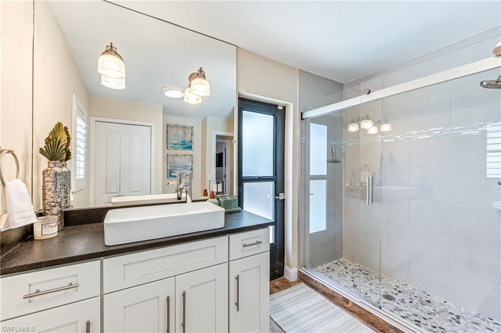 5630 Riverside Dr , Cape Coral, FL 33904 Photo