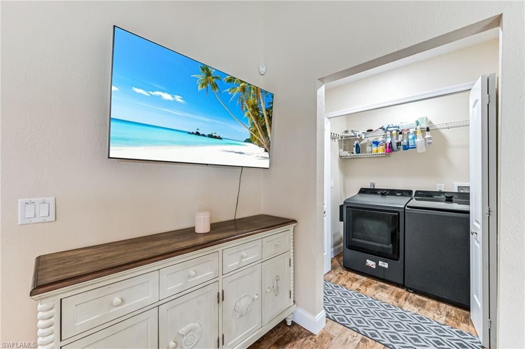 5630 Riverside Dr , Cape Coral, FL 33904 Photo