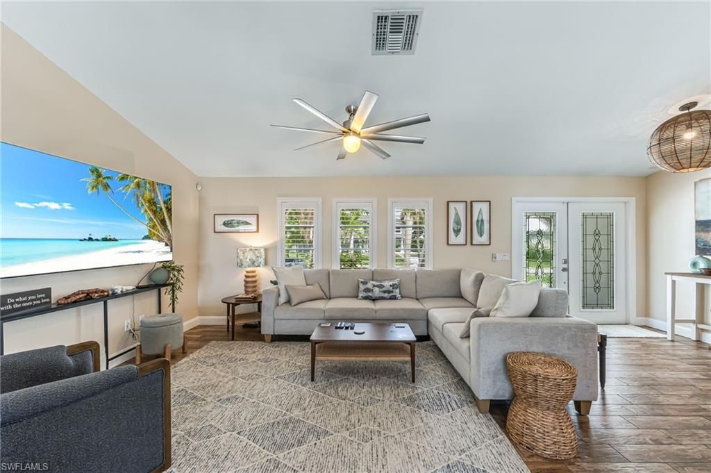 5630 Riverside Dr , Cape Coral, FL 33904 Photo