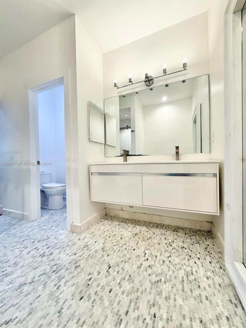 2549 SW 118th Way , Unit 302, Miramar, FL 33025 Photo