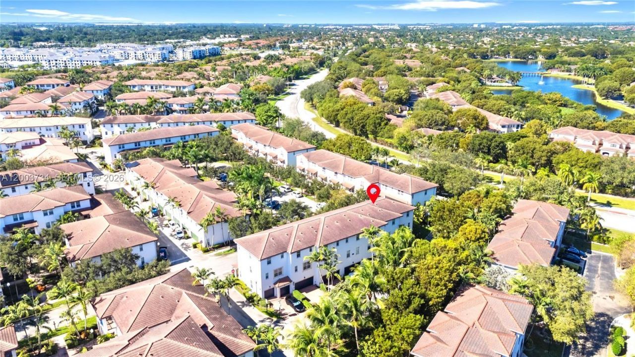 2549 SW 118th Way , Unit 302, Miramar, FL 33025 Photo