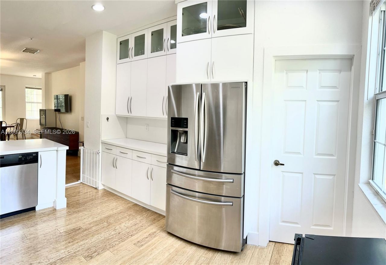 2549 SW 118th Way , Unit 302, Miramar, FL 33025 Photo