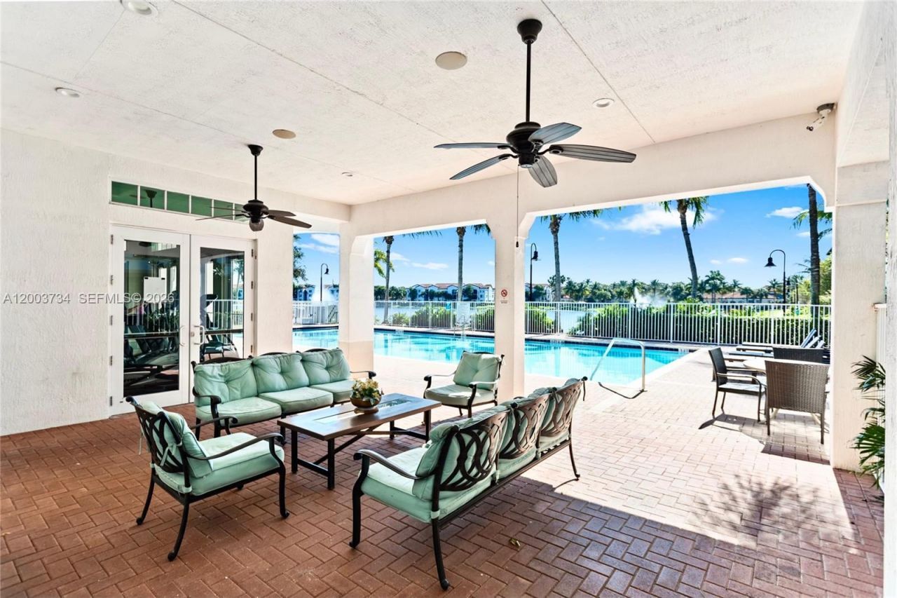 2549 SW 118th Way , Unit 302, Miramar, FL 33025 Photo