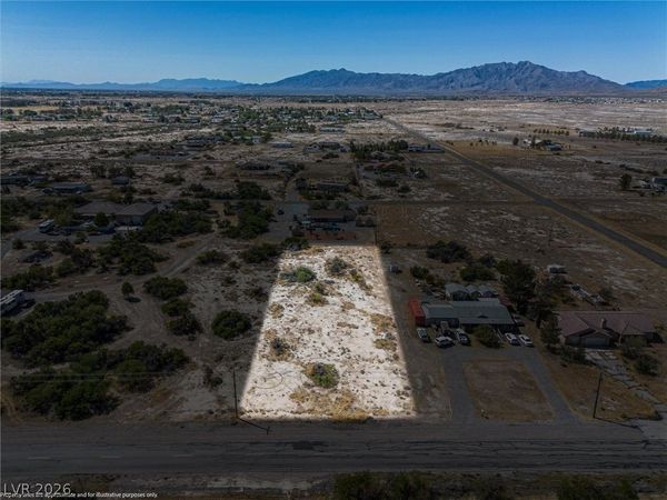 3431 W Mesquite Avenue , Pahrump, NV 89060