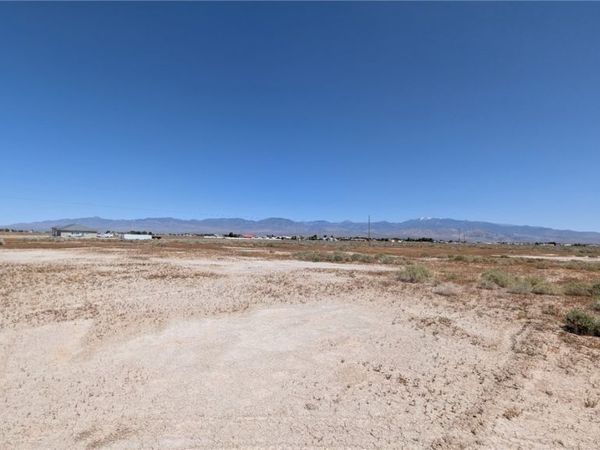 3721 S Woodchips Road , Pahrump, NV 89048
