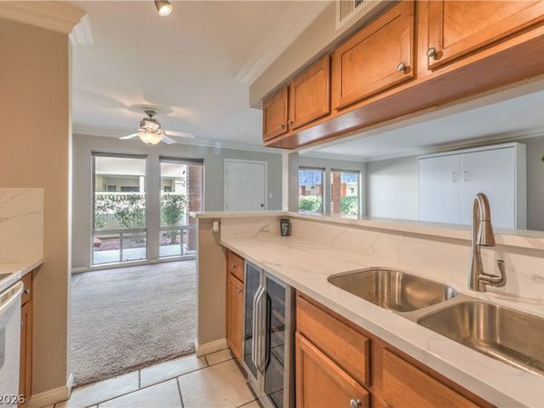 714 Oakmont Avenue , Unit 1101, Las Vegas, NV 89109