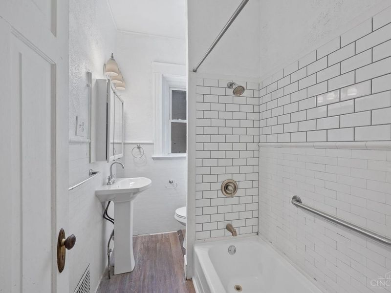 816 Windham Avenue, Cincinnati, OH 45229 Photo 23