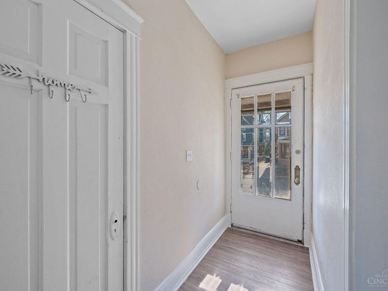 816 Windham Avenue, Cincinnati, OH 45229 Photo 4