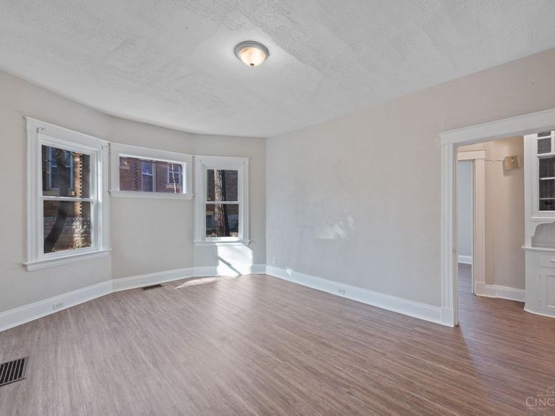 816 Windham Avenue, Cincinnati, OH 45229 Photo 9