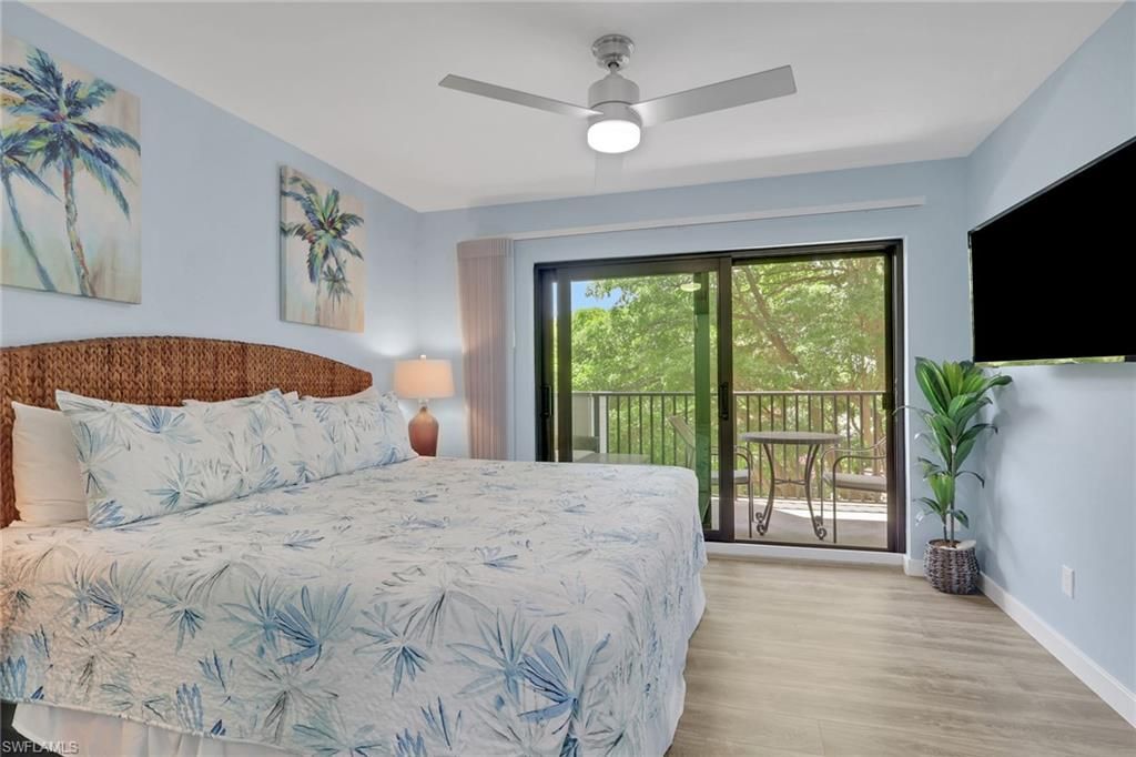 600 Neapolitan Way, Unit 357, Naples, FL 34103 Photo