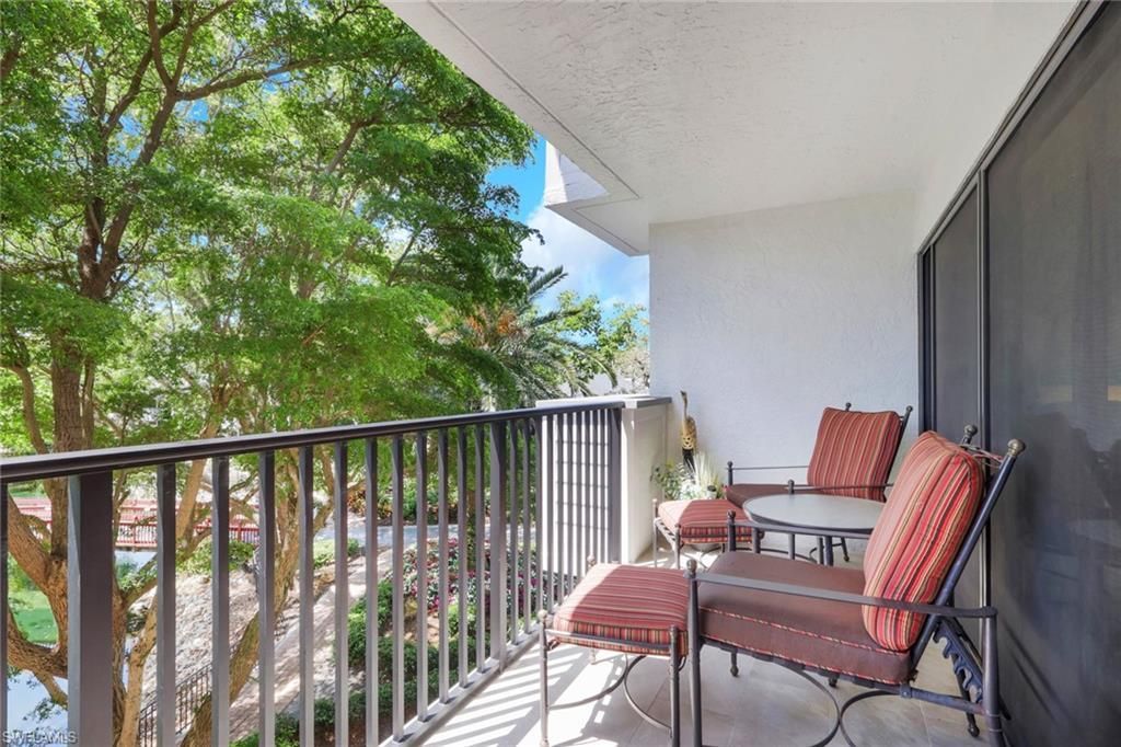 600 Neapolitan Way, Unit 357, Naples, FL 34103 Photo