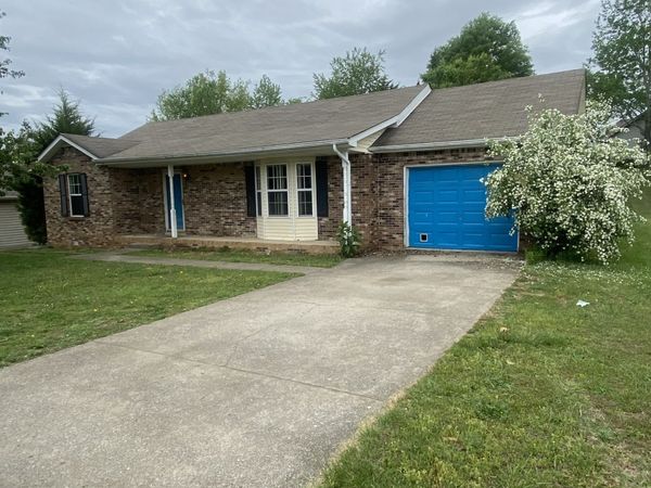 838 Turtle Creek Rd, Clarksville, TN 37043