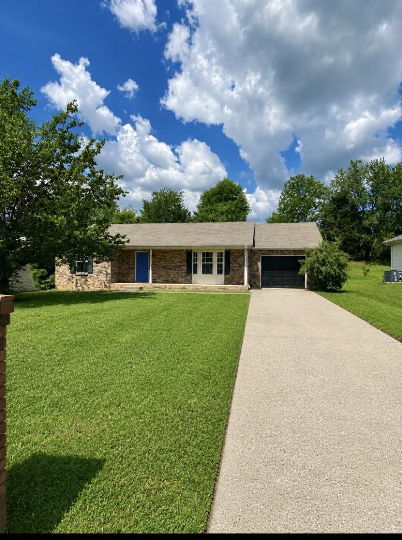 838 Turtle Creek Rd Clarksville, TN 37043