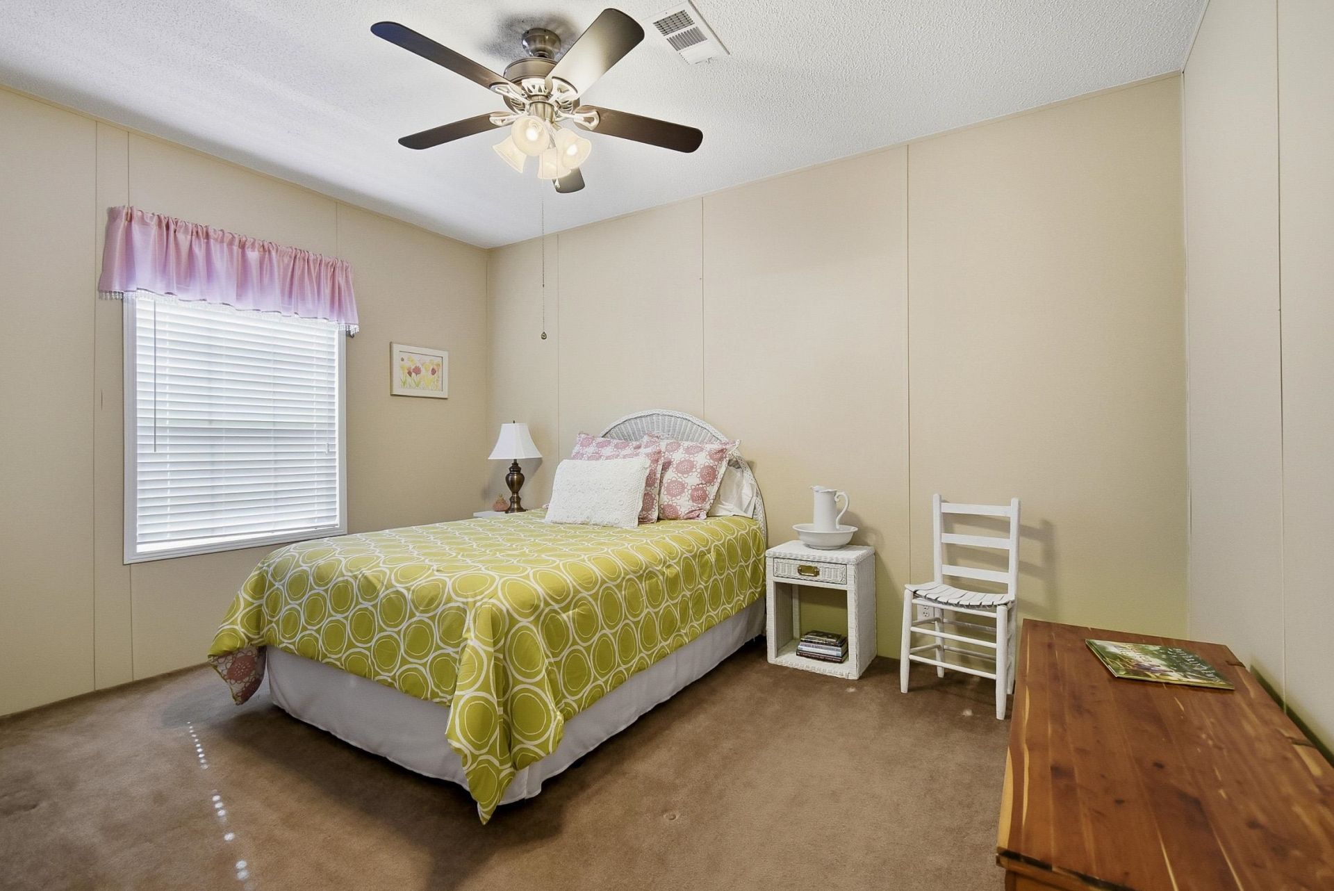 641 SE Sequoyah Trail , Lee, FL 32059 Photo