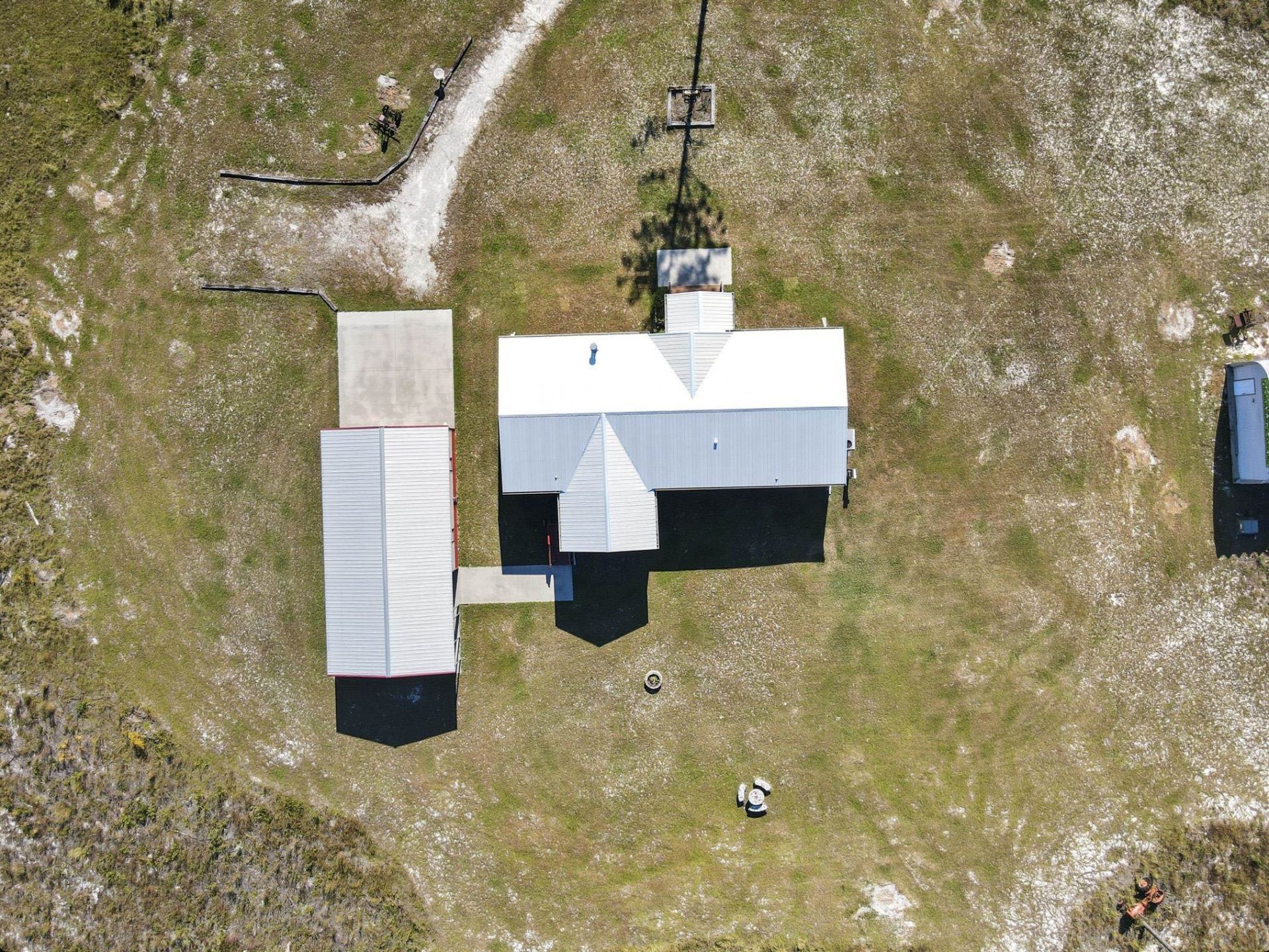 641 SE Sequoyah Trail , Lee, FL 32059 Photo