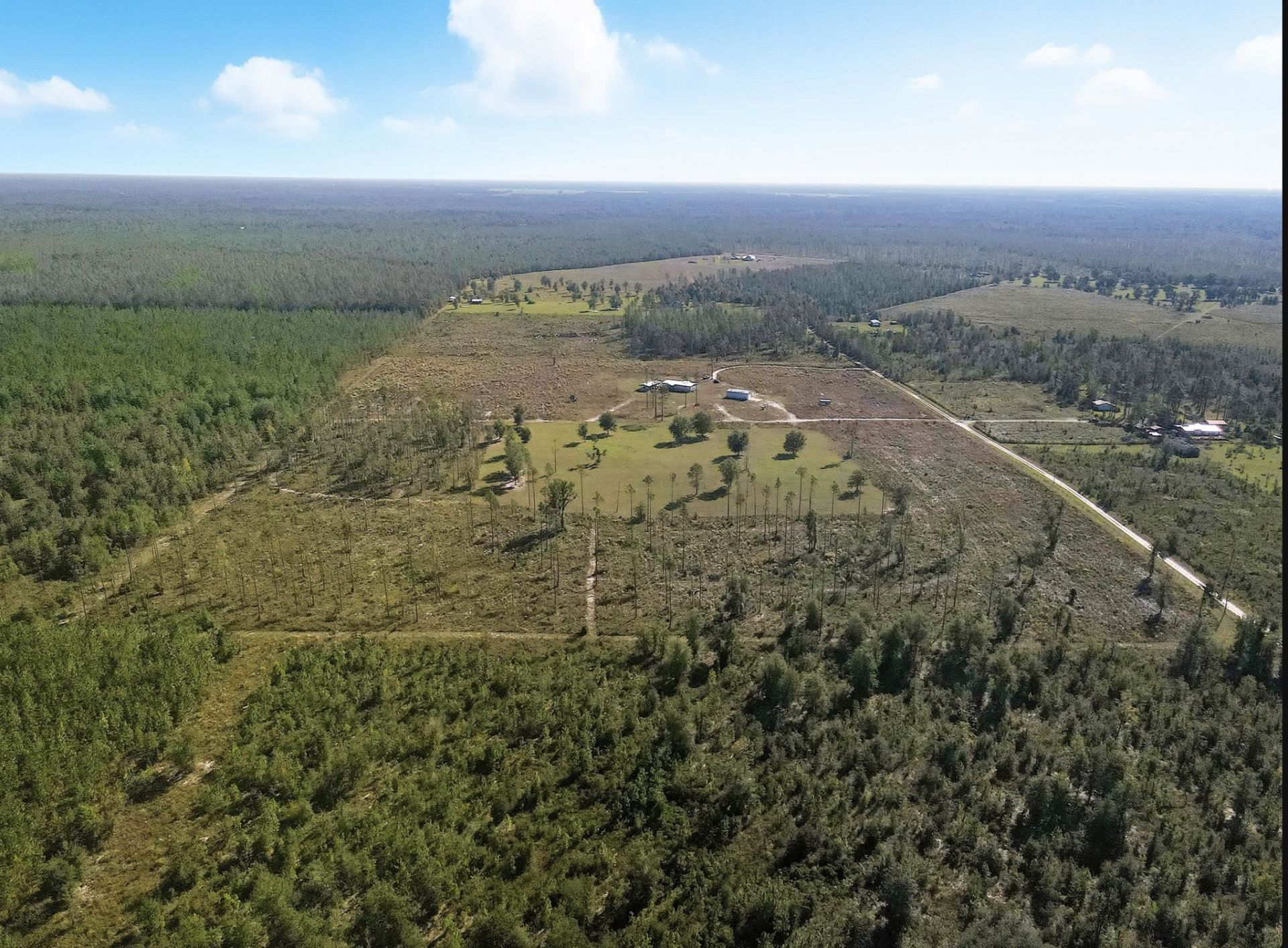 641 SE Sequoyah Trail , Lee, FL 32059 Photo