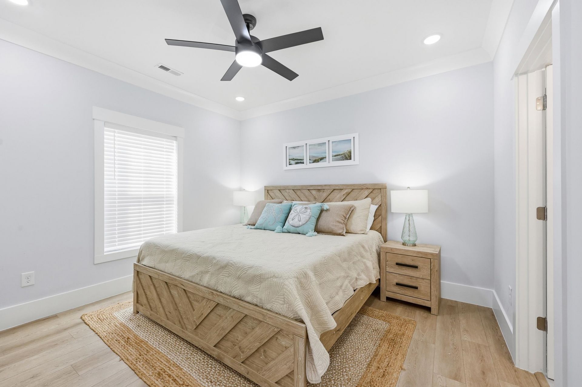 2302 Seaseeker Ln.  Photo 13