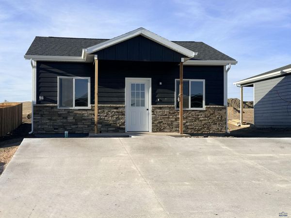 5620 CRYSTALLINE HILLS DR, Rapid City, SD 57703