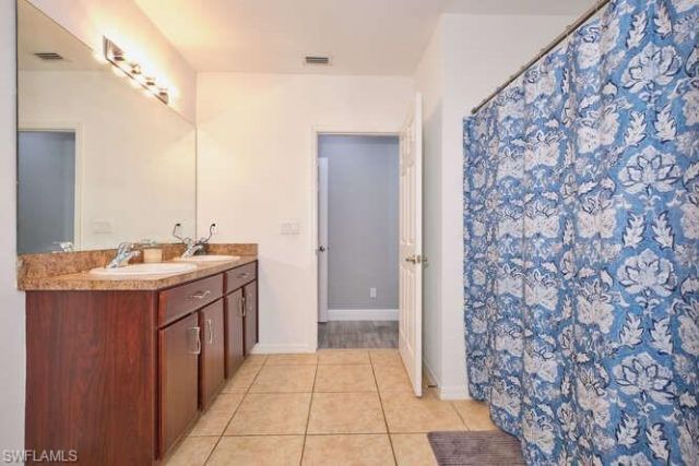 135 SW 31st St , Cape Coral, FL 33914 Photo