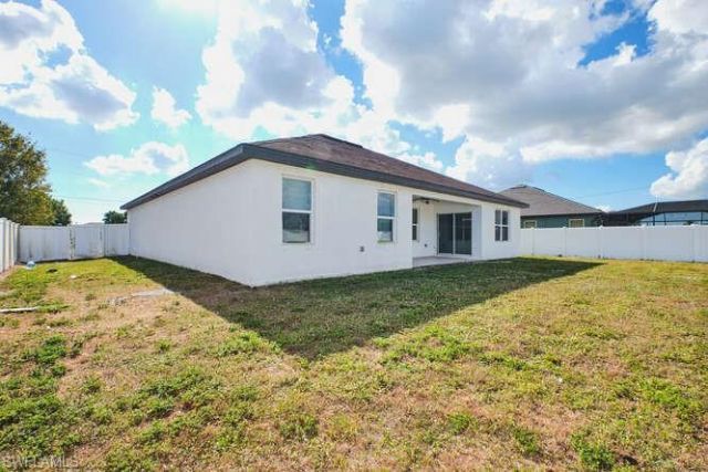 135 SW 31st St , Cape Coral, FL 33914 Photo