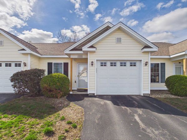 28 Owens Drive, Unit 106, Swanzey, NH 03446