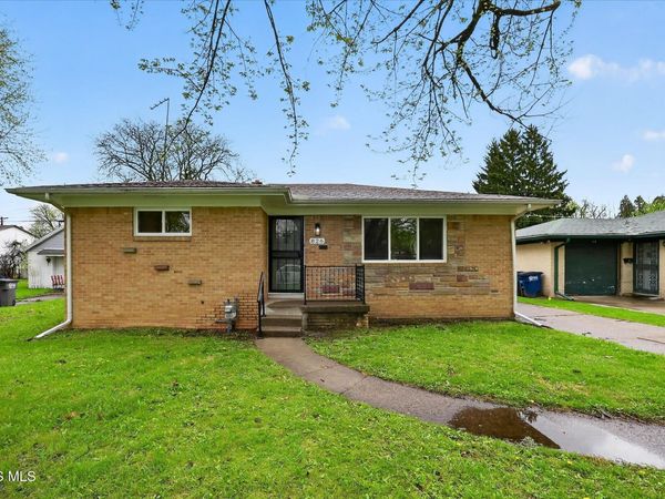 826 Ranch Drive , Toledo, OH 43607