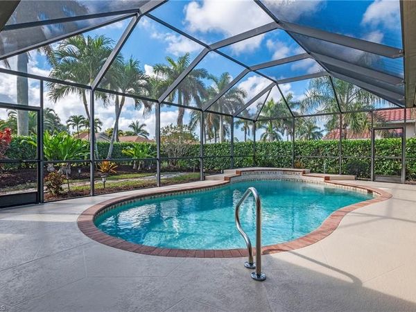 1015 Tivoli LN, NAPLES, FL 34104