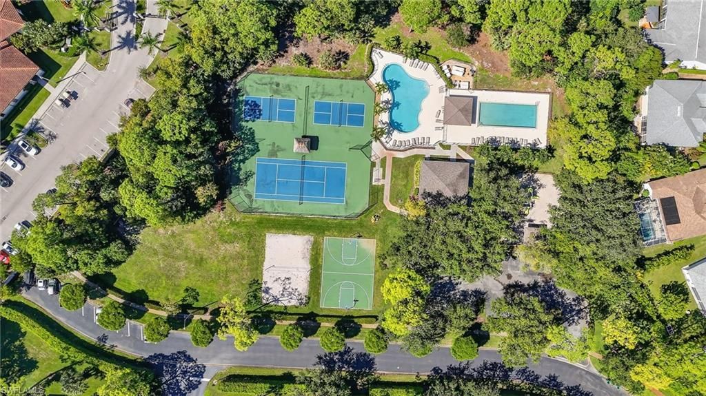 1015 Tivoli Ln , Naples, FL 34104 Photo