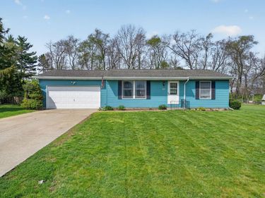 53601 Hyde Park Drive, Bristol, IN 46507