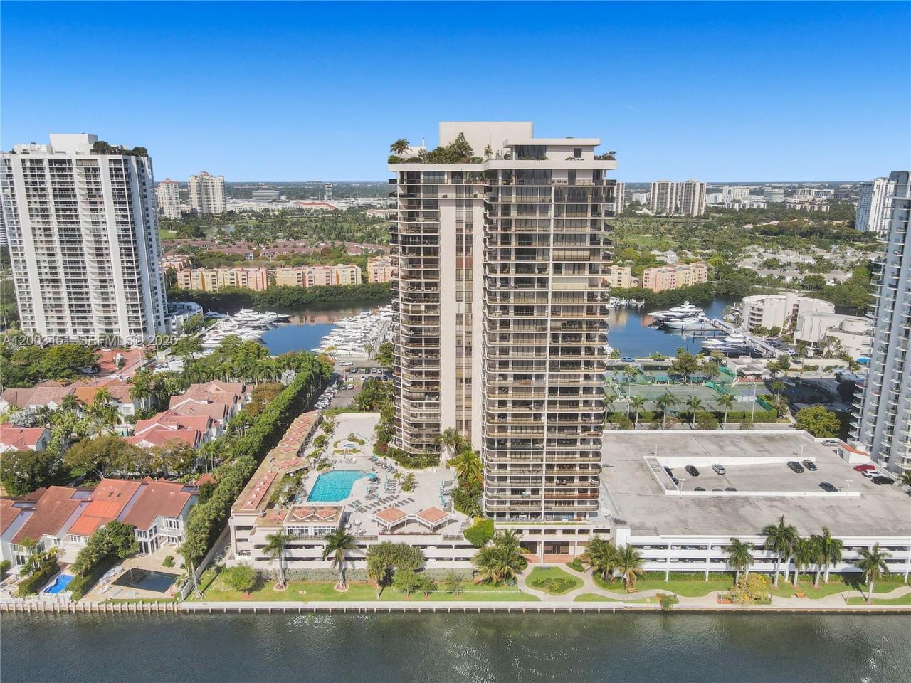 19667 Turnberry Way , Unit 9B, Aventura, FL 33180 Photo