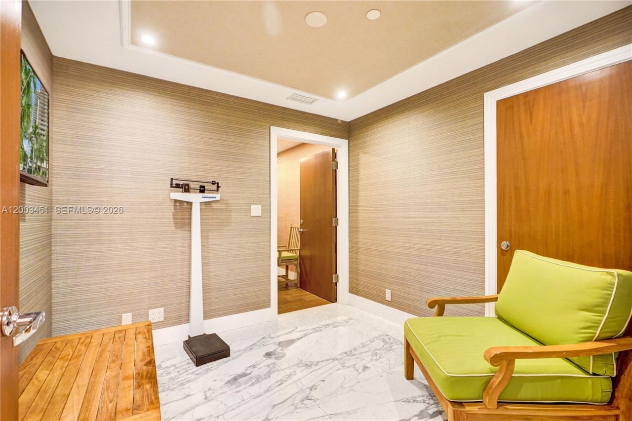 19667 Turnberry Way , Unit 9B, Aventura, FL 33180 Photo