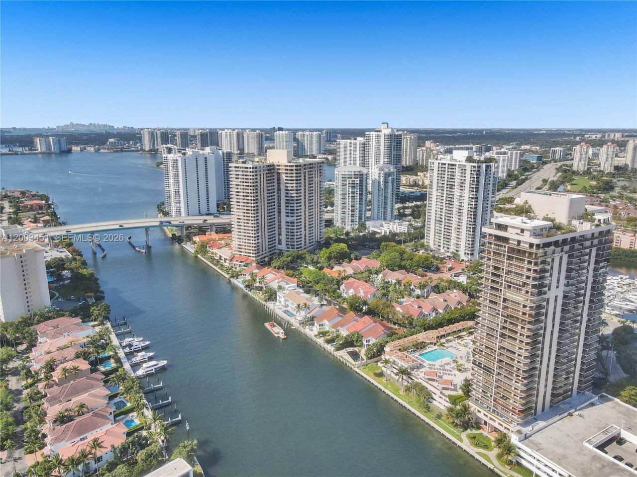 19667 Turnberry Way , Unit 9B, Aventura, FL 33180 Photo